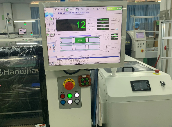 High Speed SMT Matchine.jpg High Speed SMT Matchine.jpg